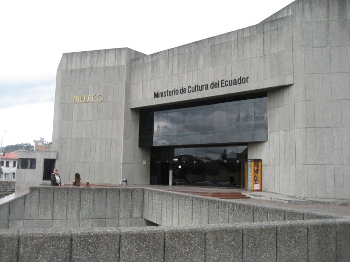 Exterior of the main museum at Pumapungo.