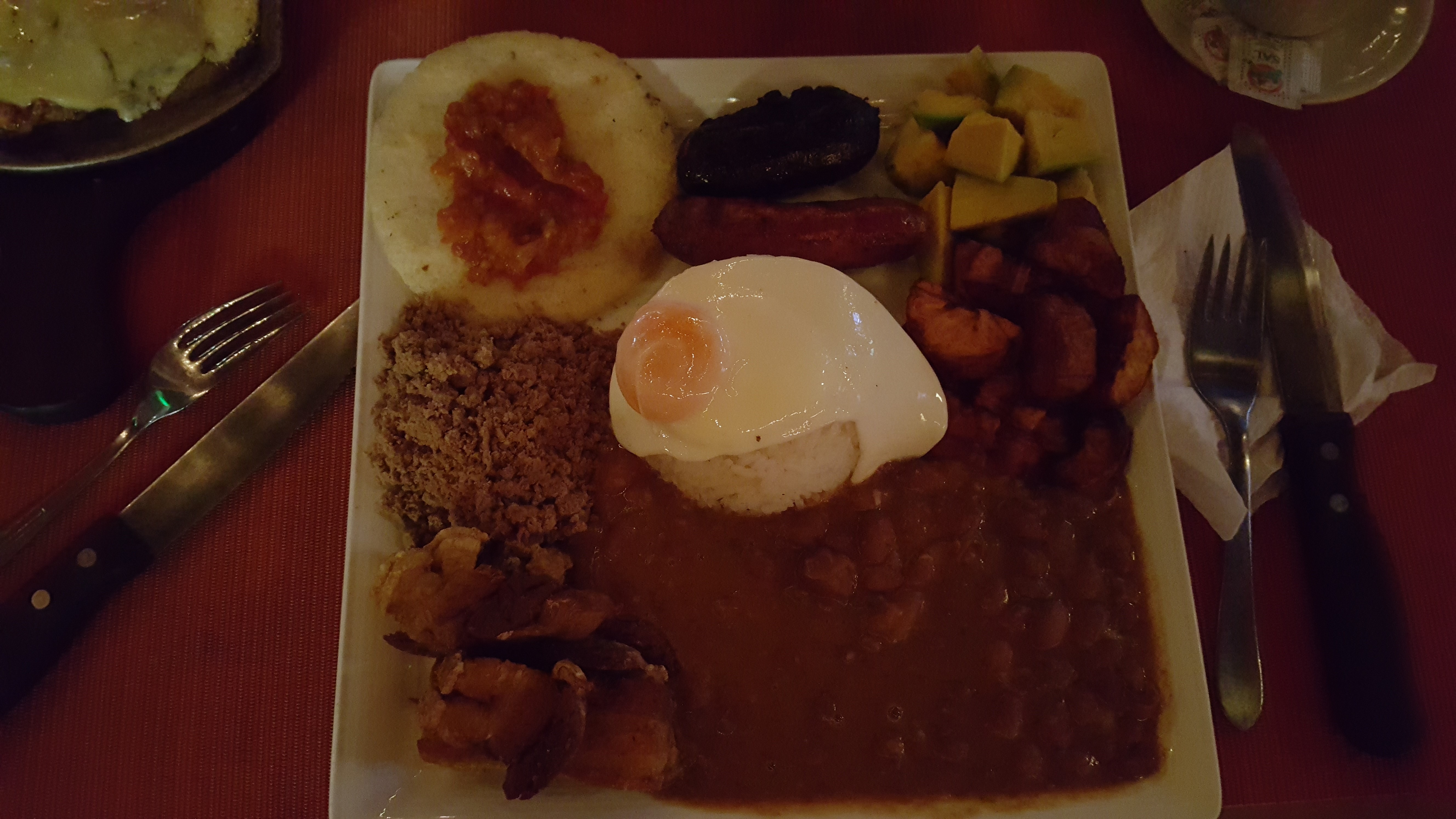 traditional dinner in Colombia